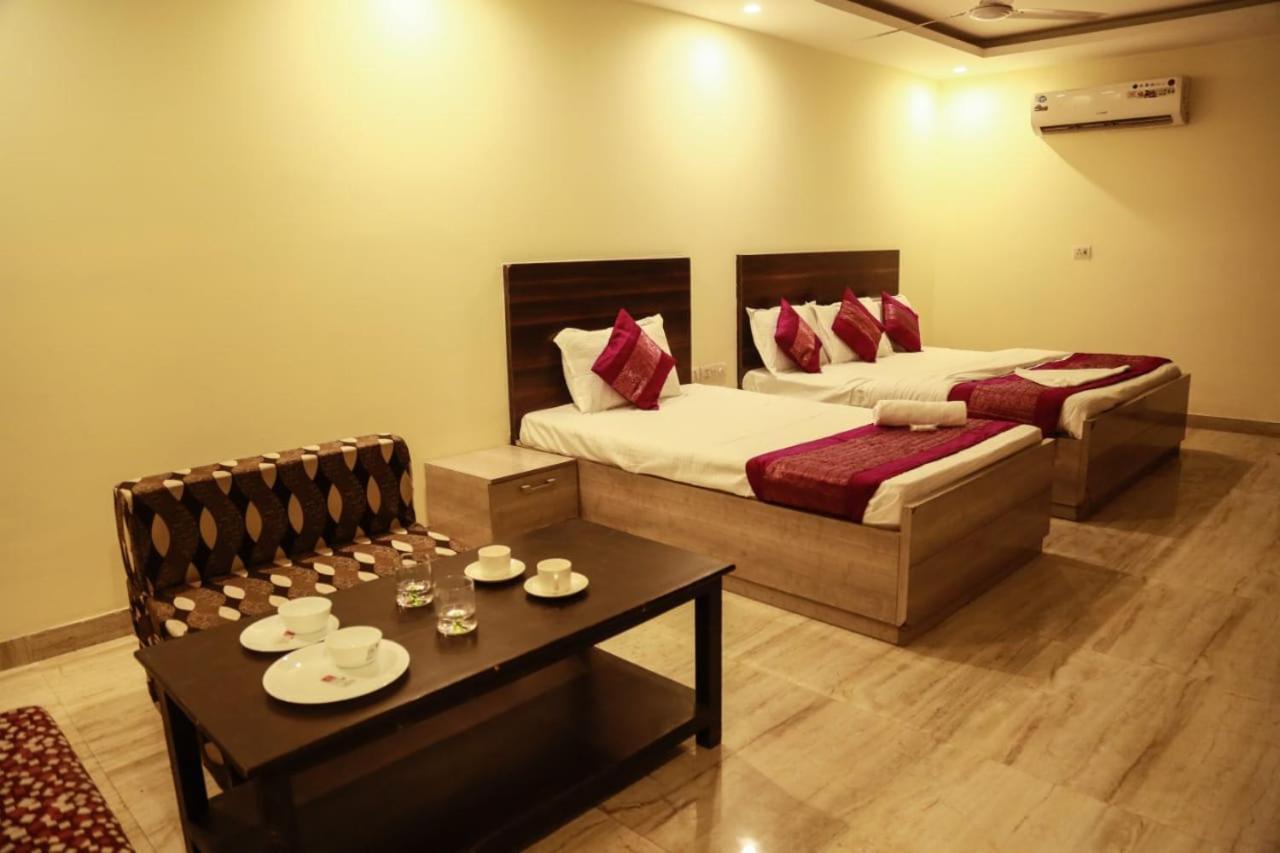 Basoya Farm 2Bhk Villla With Pool - 10 Min Away From Chattarpur Faridabad Exterior foto